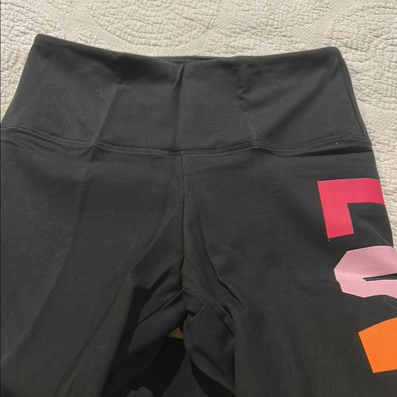 PINK Victoria's Secret Black and Pink Leggings with Gradient Logo - Picture 7 of 8